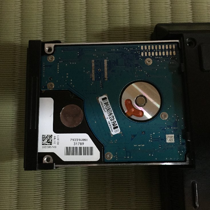 Dell E4300 HDD の取り外し